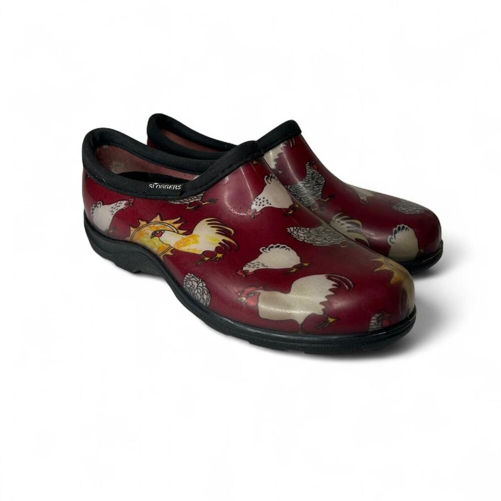 Burgundy rooster print clogs shoes 7 with black rubber sole